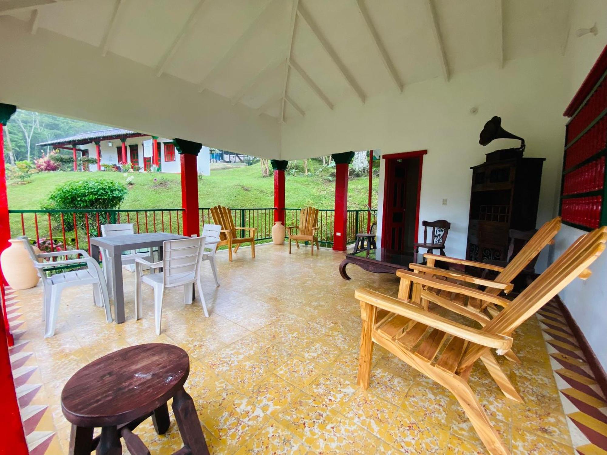 Primavera Ecoalbergue Farm stay